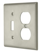 Deltana SWP4762U Single Toggle/Double Outlet Switch Plate